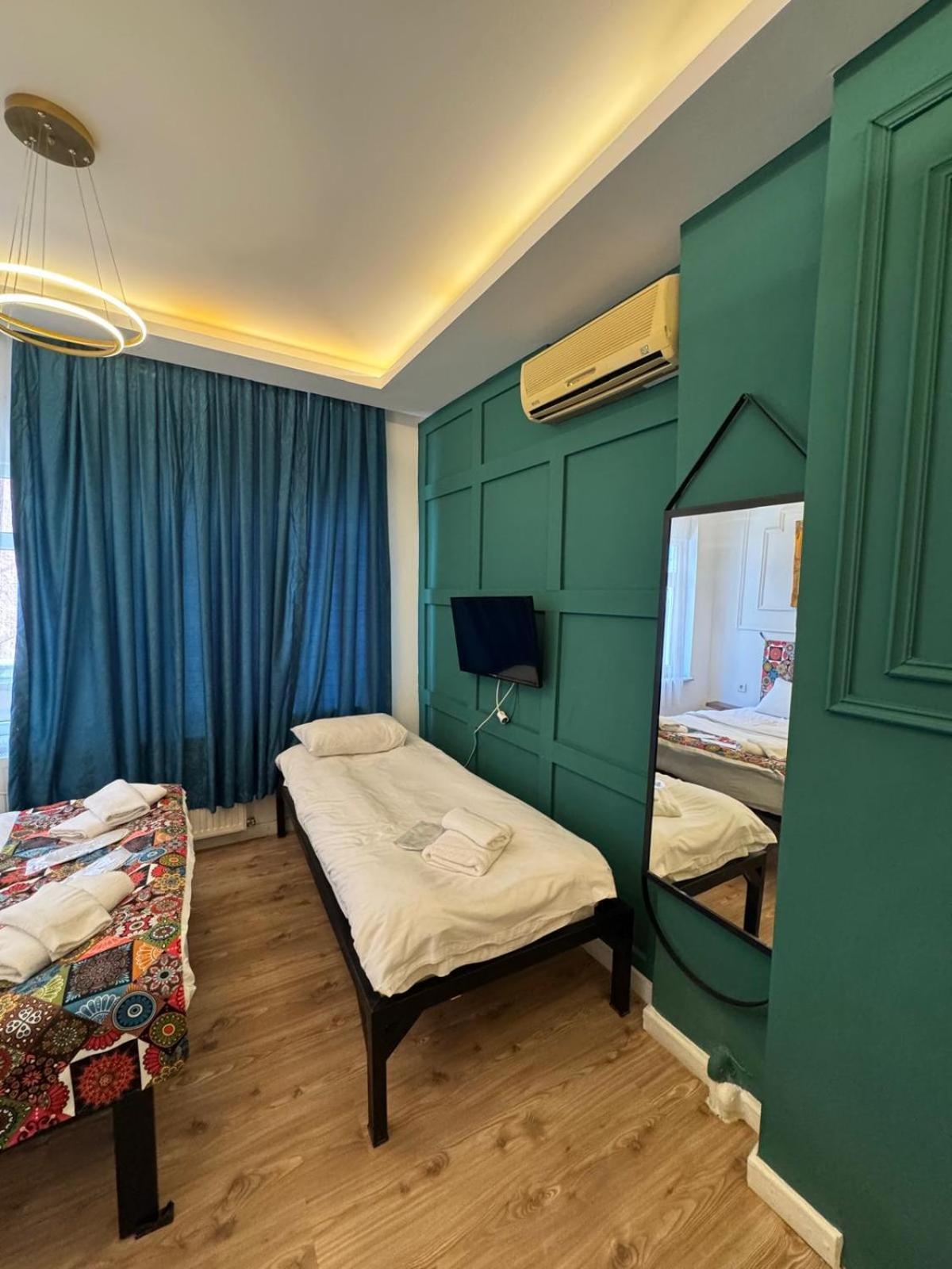 Neva Corner Hotel — Photos 2